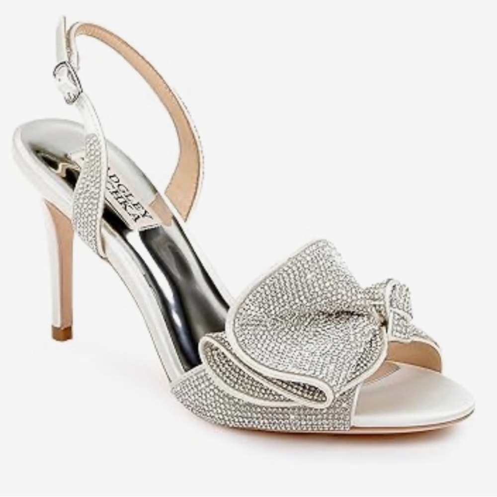 NWOT- Badgley Mischka ‘Rennie’ Crystal Embellished Sandal
